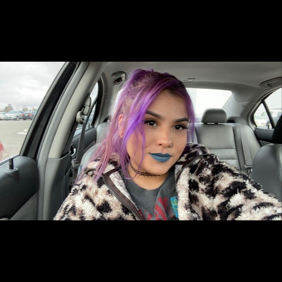 kandy_vicky10